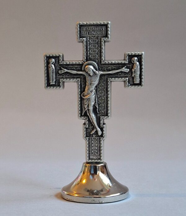 Standing Giotto Car Crucifix - 7cm
