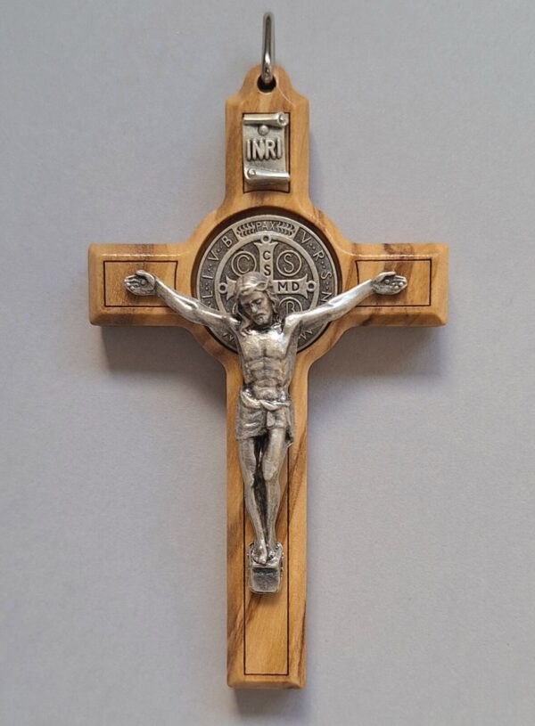 Olive Wood St Benedict – Made in Italy 8cm